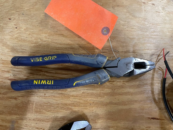 #2448-•-irwin-vise-grip-linesman-pliers-(pr13)-image-1