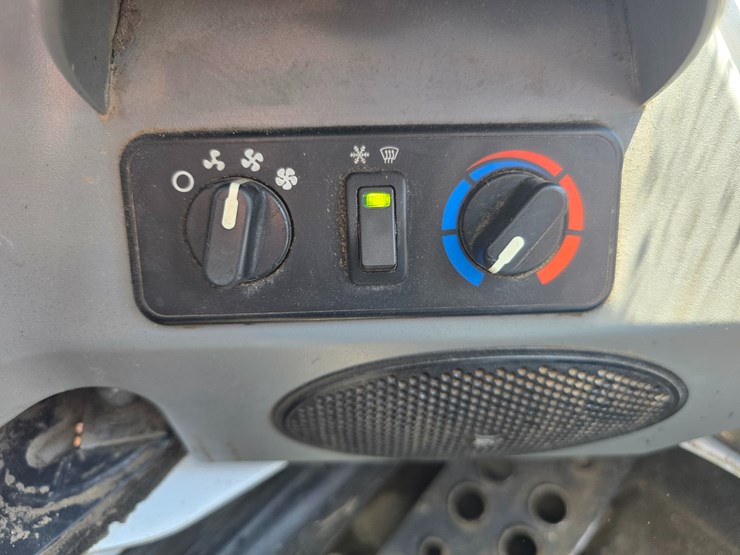 2020-bobcat-t770-image-50