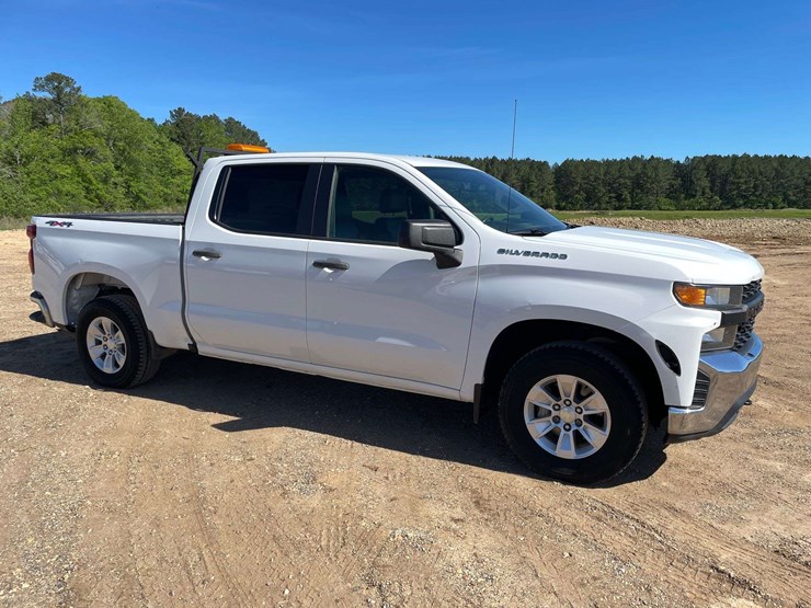 2019-chevrolet-silverado-1500-image-4