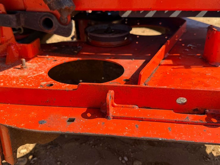 kubota-z122ebr-48”-zero-turn-mower-(713-hours)-image-13