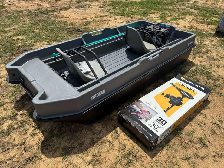 quest-angler-2-person-fishing-boat-w/trolling-motor-&-power-center-image-1