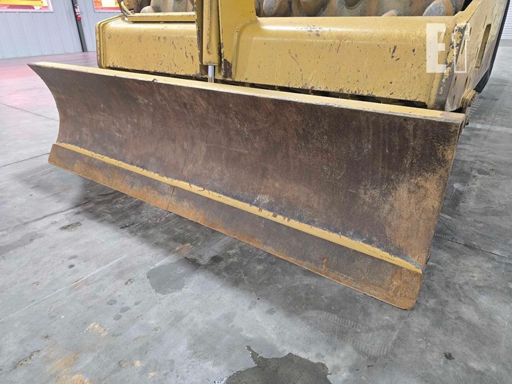 2012-caterpillar-cp56-image-9