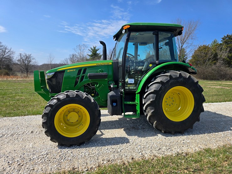 #22600-•-2024-john-deere-5090-tractor-image-4