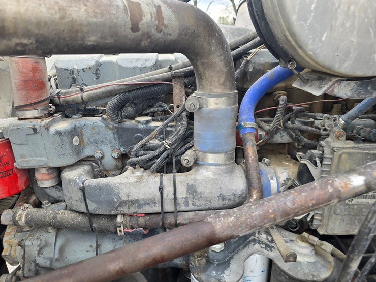 2003-mack-rd688s-image-73