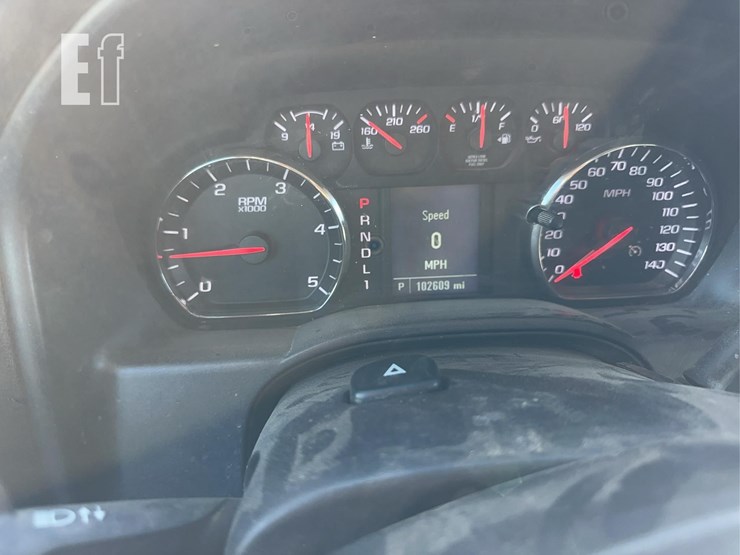 2019-chevrolet-3500-image-9