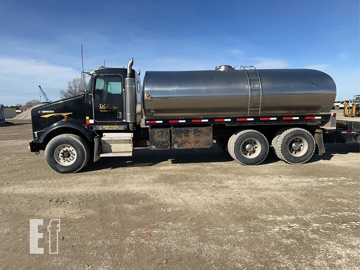 2005-kenworth-t800-image-2