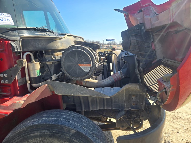 2007-international-durastar-4300-image-38