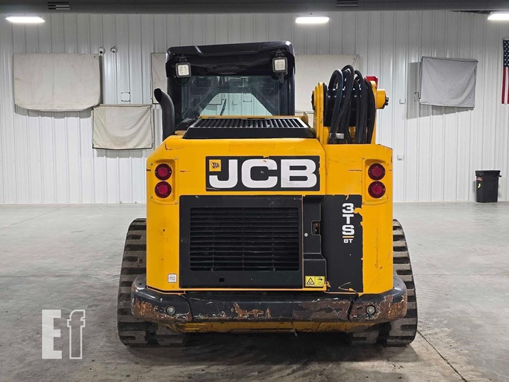 2022-jcb-3ts-8t-image-8