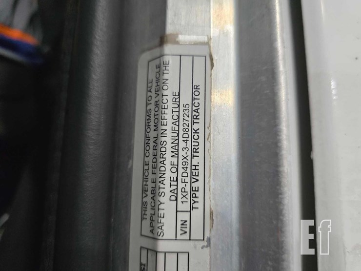 2004-peterbilt-378-image-32