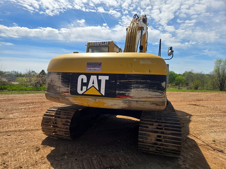 2003-caterpillar-320c-image-19