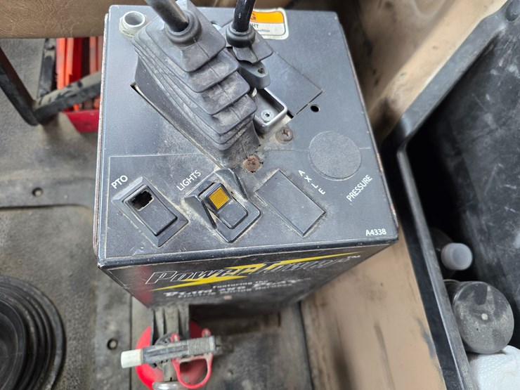 #22590-•-2007-mack-cv713-granite-roll-off-truck-image-48