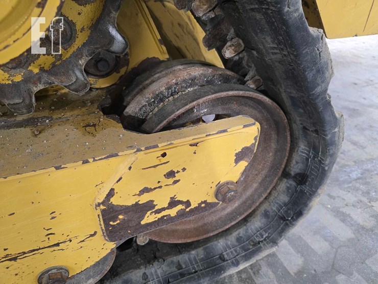 2023-caterpillar-259d3-image-29