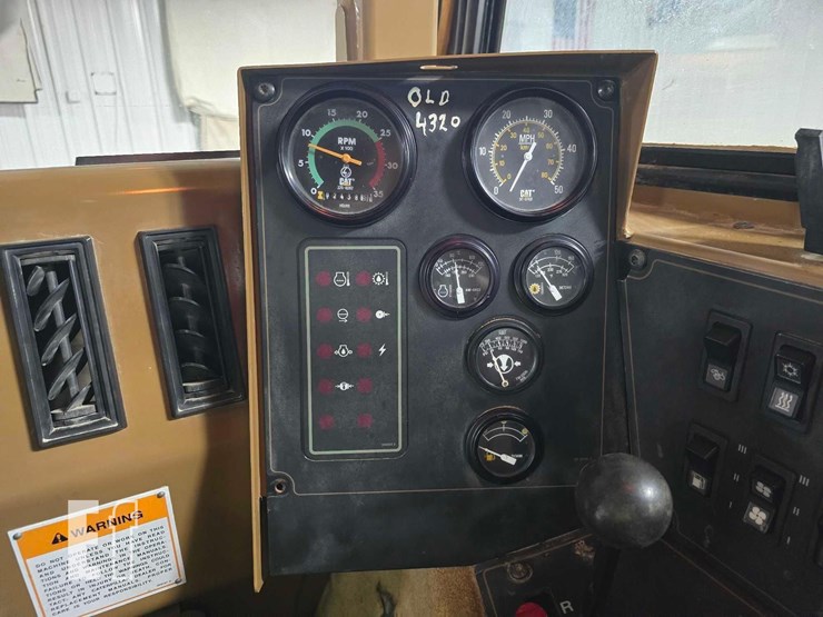 2006-caterpillar-615c-image-12