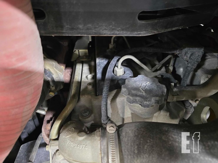 2021-jcb-3ts-8t-image-21