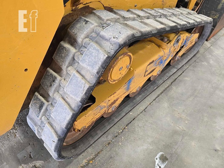 2023-caterpillar-259d3-image-38