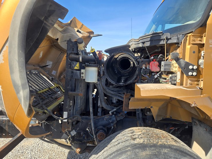 2013-international-workstar-7400-image-30