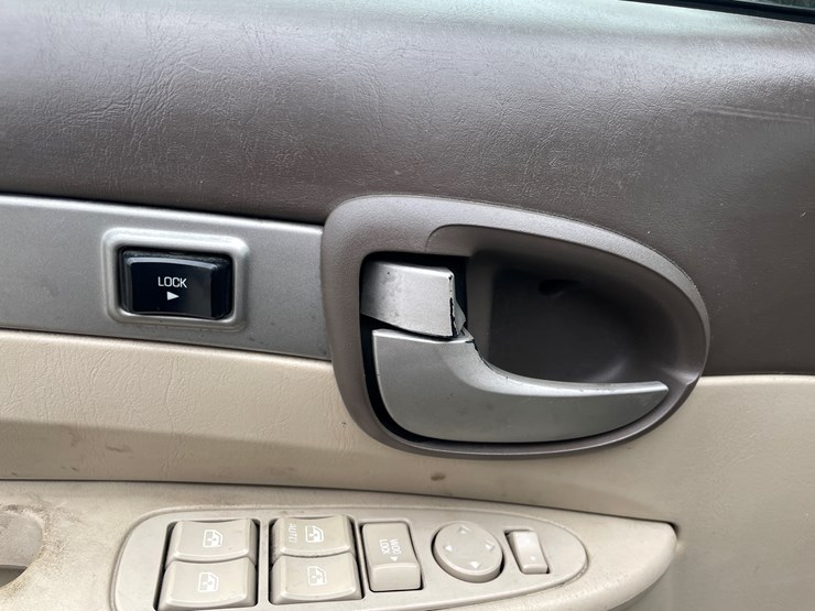 2004-buick-rendezvous-image-33