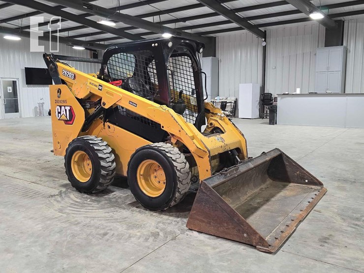 caterpillar-262d3-image-2