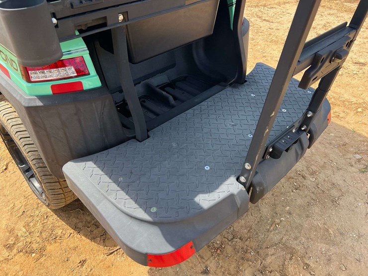 2023-bintelli-48-volt-electric-4-seater-golf-cart-w/-on-board-charger-(3.1-miles-showing)-image-17