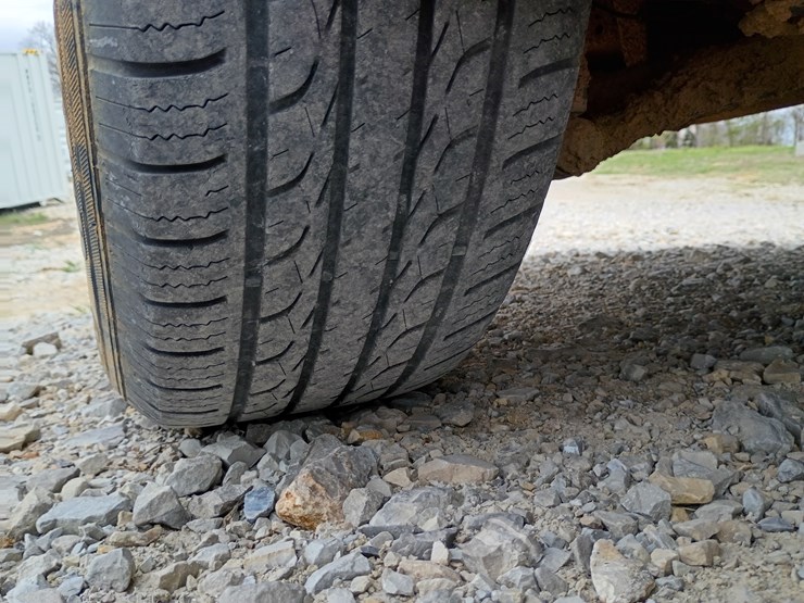 2011-chevrolet-traverse-image-83