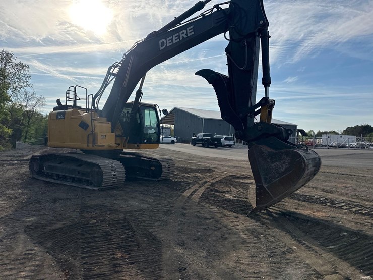 2019-deere-345g-lc-image-12