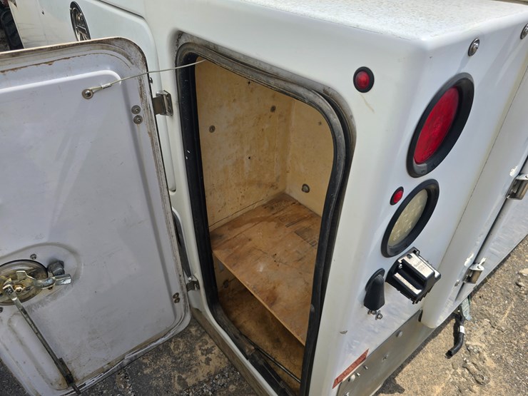 #22631-•-utility-bed-image-6