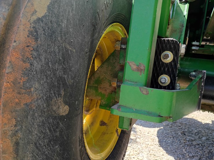 2014-john-deere-469-image-40