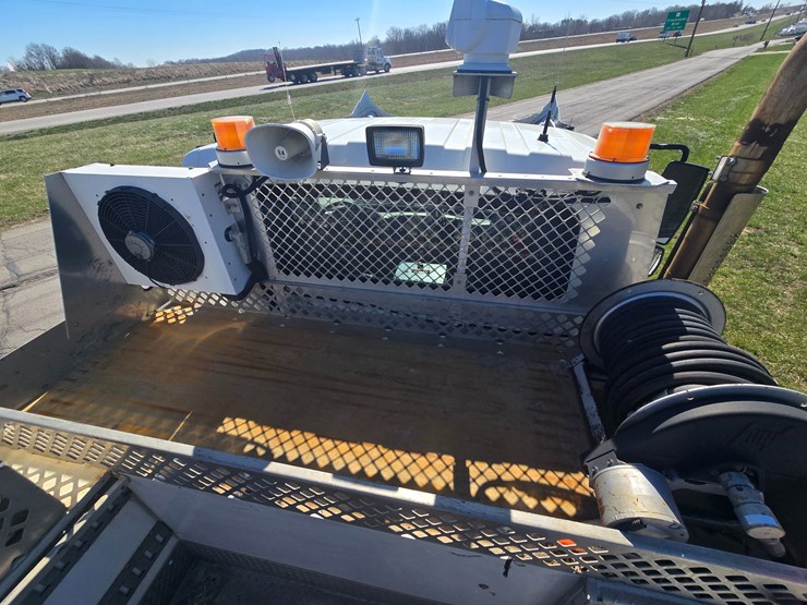 2008-international-durastar-4300-image-75