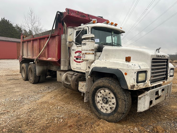 2001-mack-rd688s-image-24