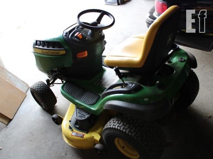 john-deere-d140-image-4