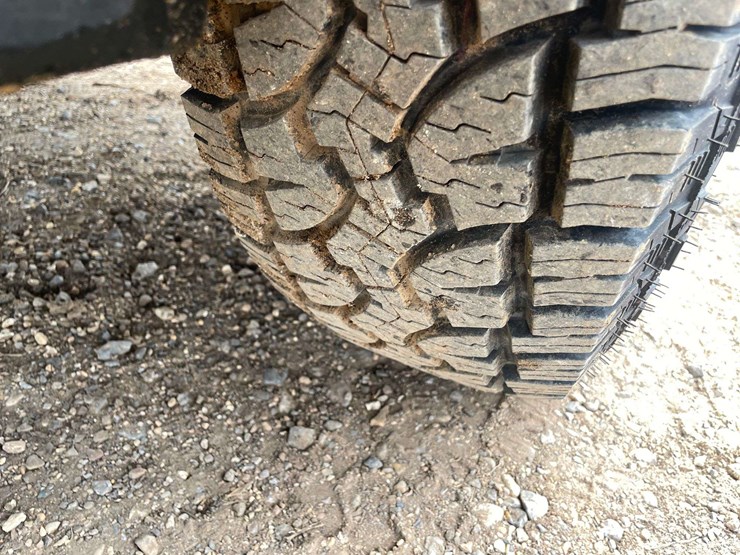 2016-nissan-frontier-image-23