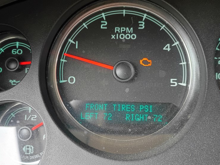 2013-chevrolet-2500-image-54