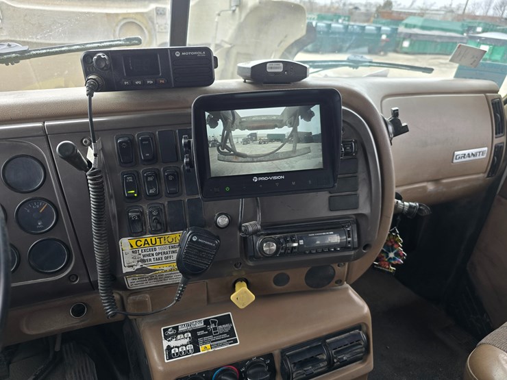 #22590-•-2007-mack-cv713-granite-roll-off-truck-image-52