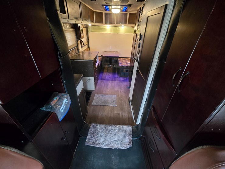 2017-western-star-5700xe-image-73