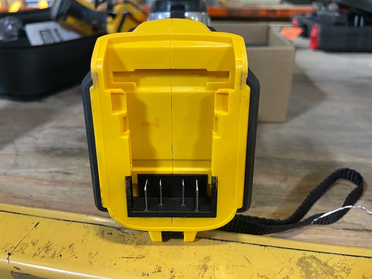 #2434-•-dewalt-compatible-20-volt-cordless-1/4"-impact-driver-(pr12)-image-5