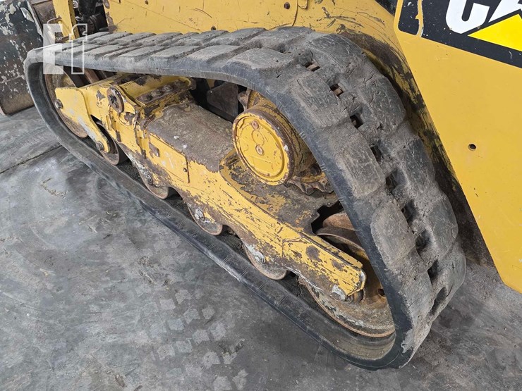 2018-caterpillar-259d-image-31