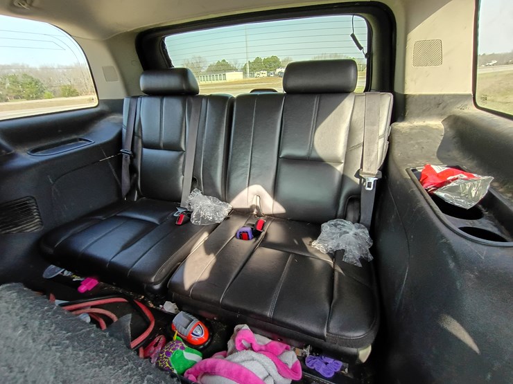 2010-chevrolet-tahoe-image-63