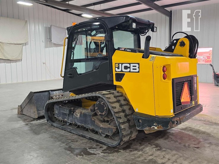 2021-jcb-3ts-8t-image-4