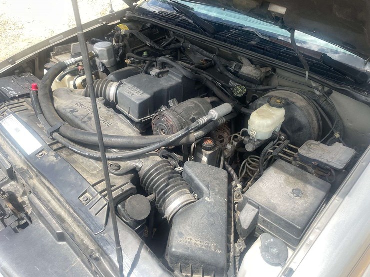 2000-chevrolet-s10-image-7