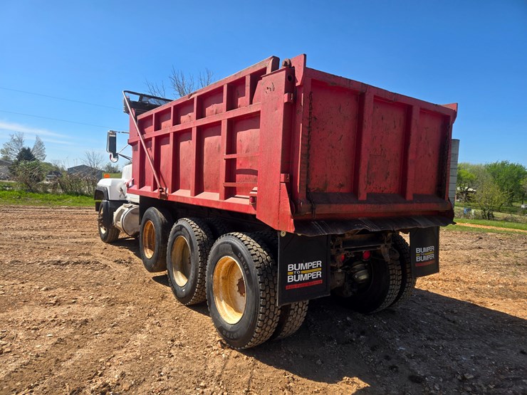 1998-mack-rd688s-image-12