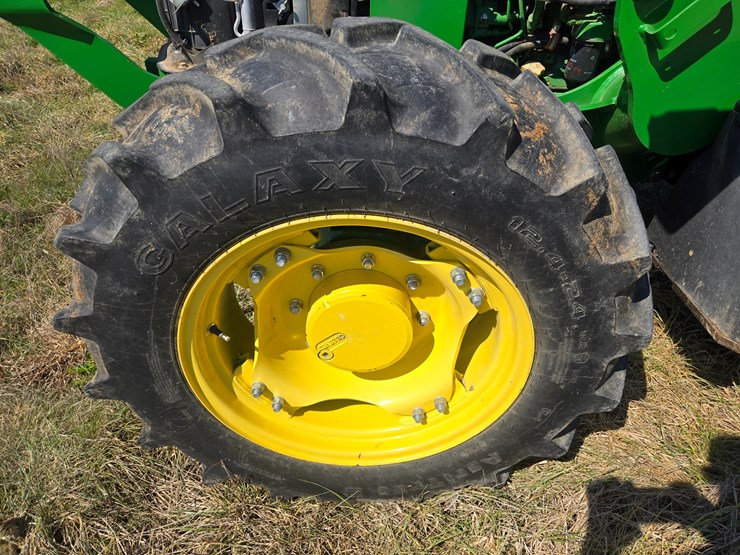 2019-john-deere-5100e-image-58