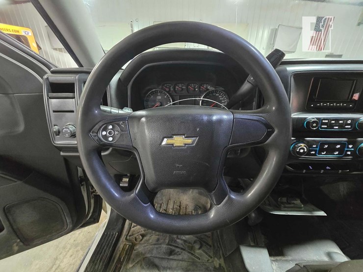 2015-chevrolet-silverado-1500-image-10