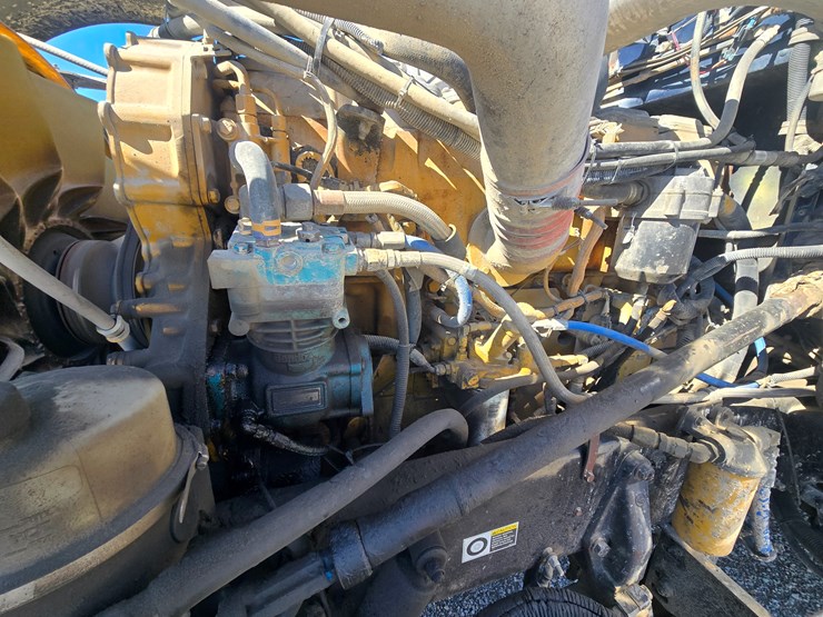 2005-peterbilt-379-image-35