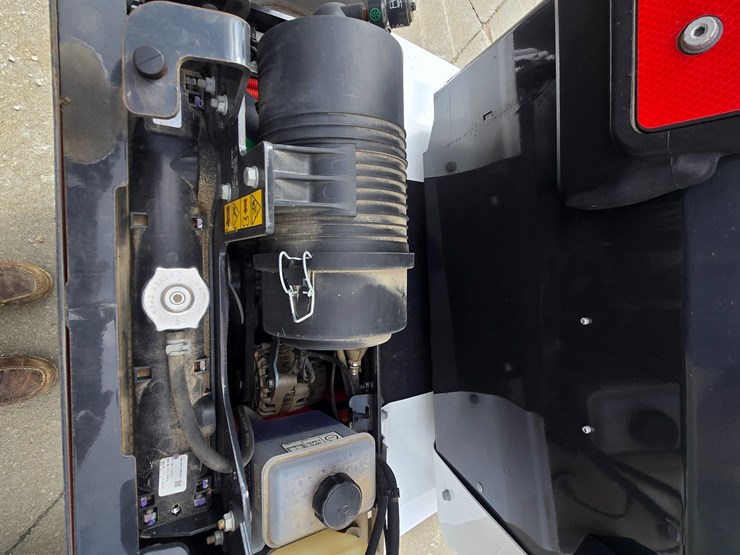 2023-bobcat-l28-image-17