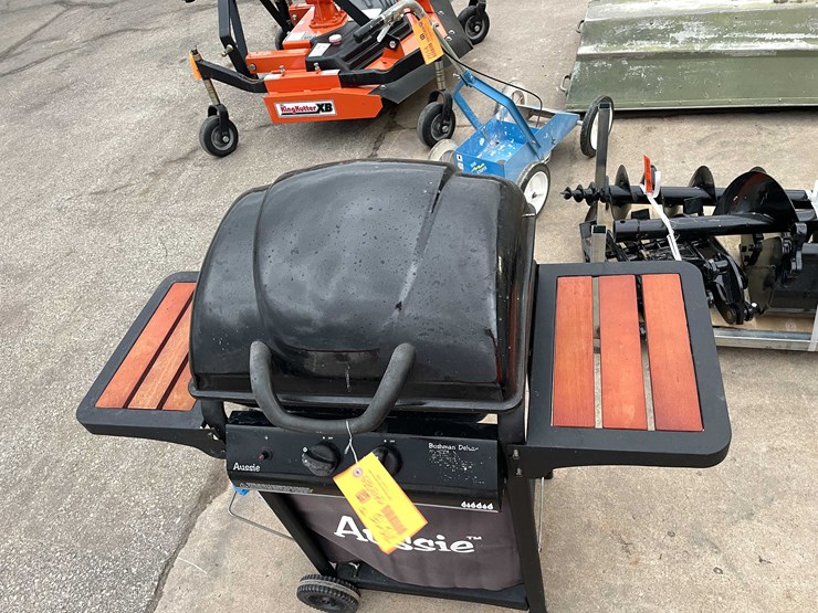 #7015-•-aussie-propane-grill-(o3)-image-6