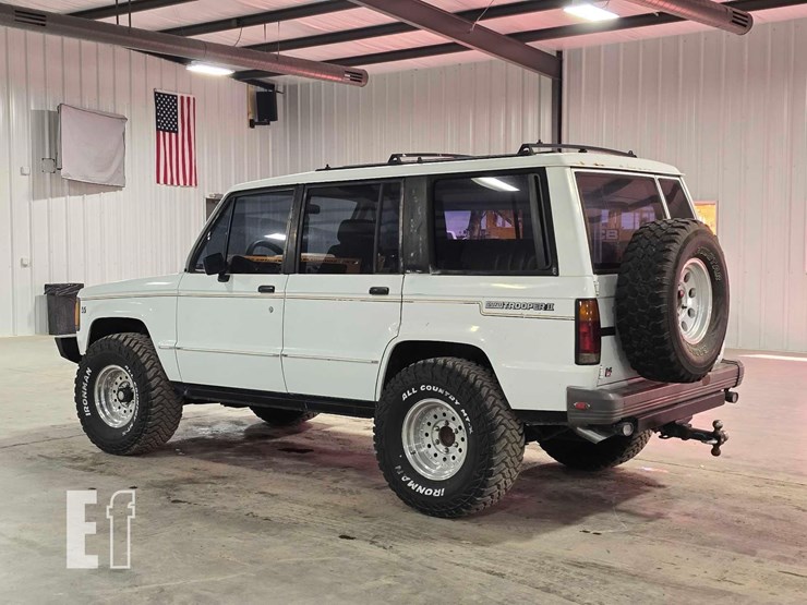 1991-isuzu-trooper-image-4