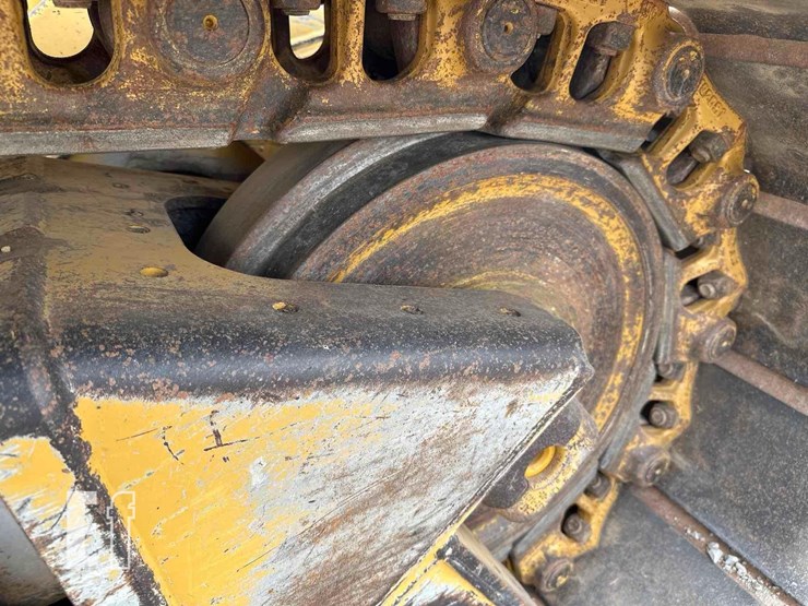 2020-caterpillar-d6-xe-lgp-image-39