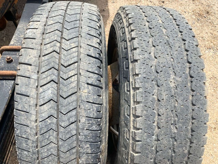 2015-chevrolet-silverado-3500-image-22