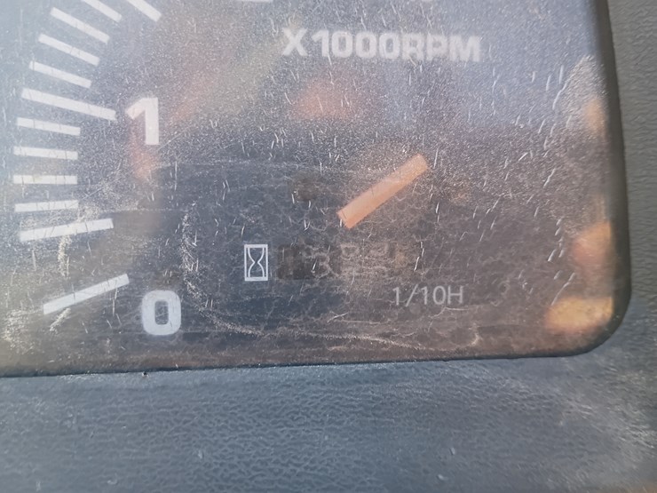 2001-kubota-l4300-image-30