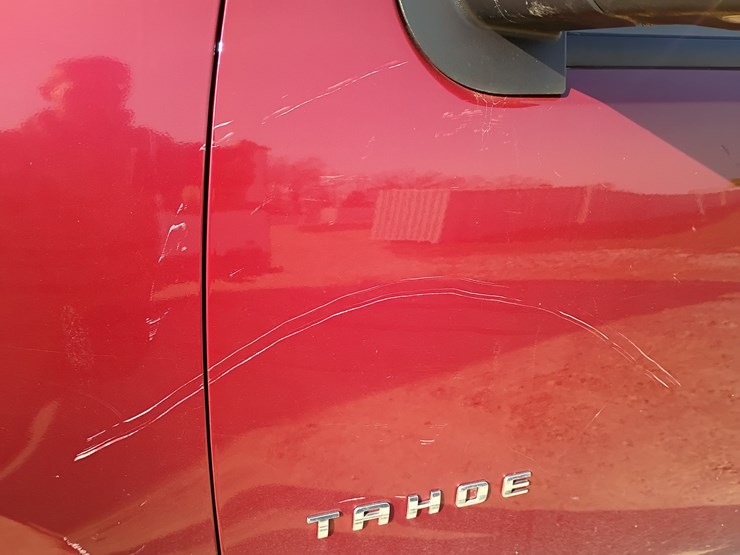 2010-chevrolet-tahoe-image-97